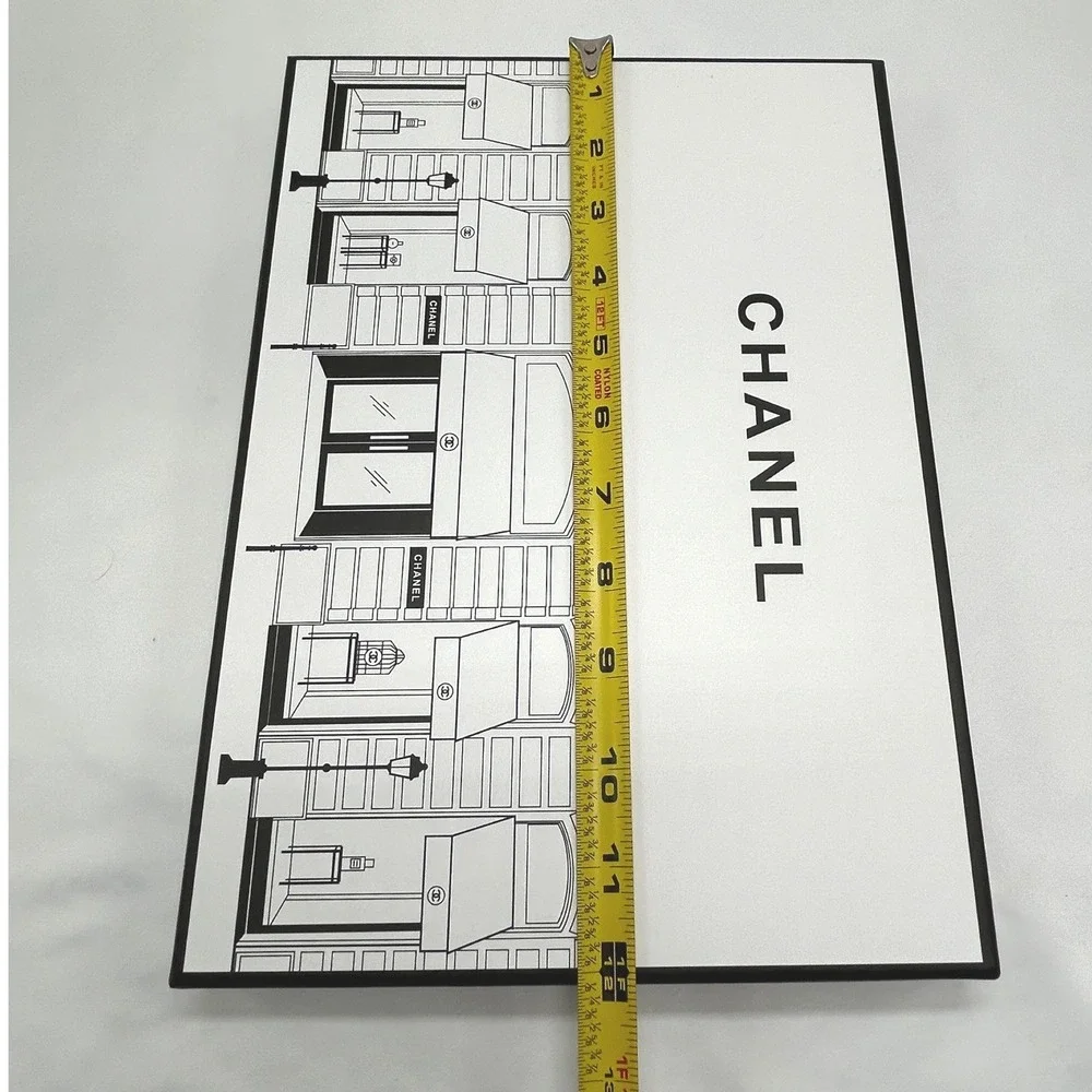 CHANEL please note